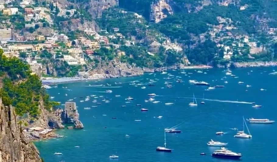 Italy Yacht Charter Destinations. Luxury Yacht Charter Postitano, Amalfi Coast, Capri, Sardinia, Italy.