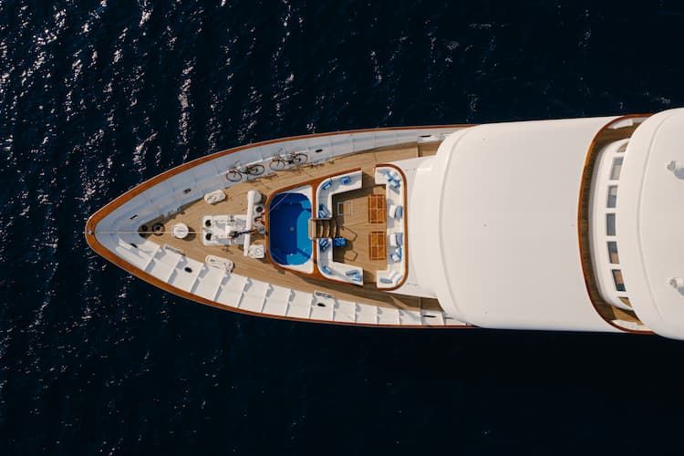 MEGA YACHT CHARTER, PRIVATE MEGA YACHT RENTAL