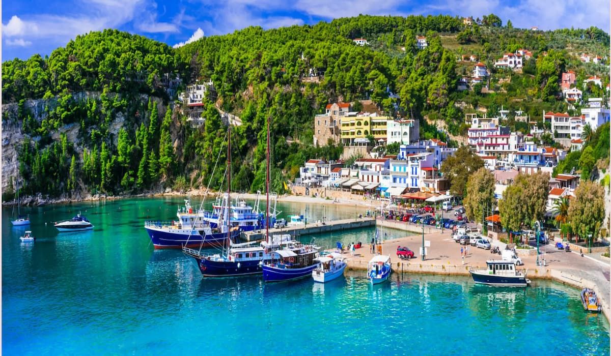superyacht charter Sporades, luxury yacht charter Greek Islands