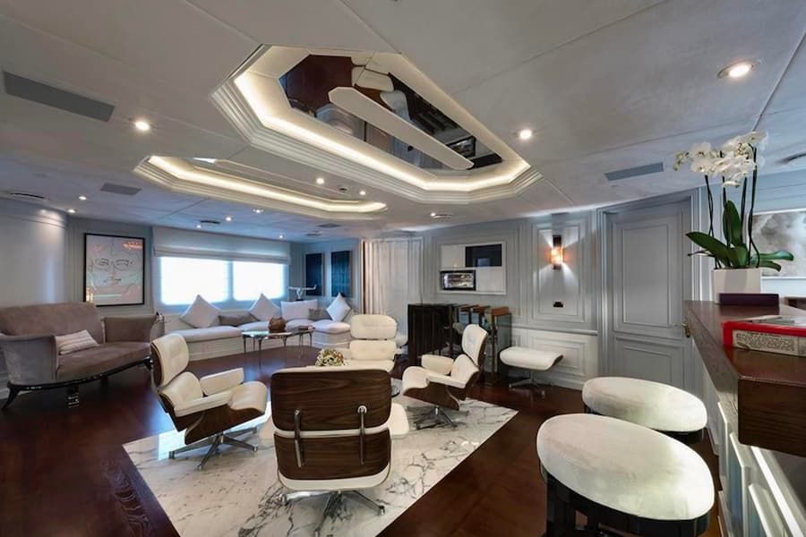 Luxury Mega Yacht, Med Megayachts