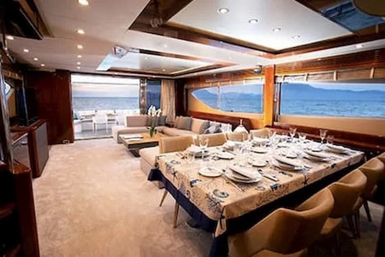 Superyacht Charter Princess, Weekly Yacht Charter